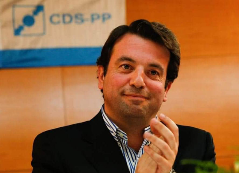 Fernando Camelo Almeida ‘bateu com a porta’ e desfiliou-se do CDS-PP
