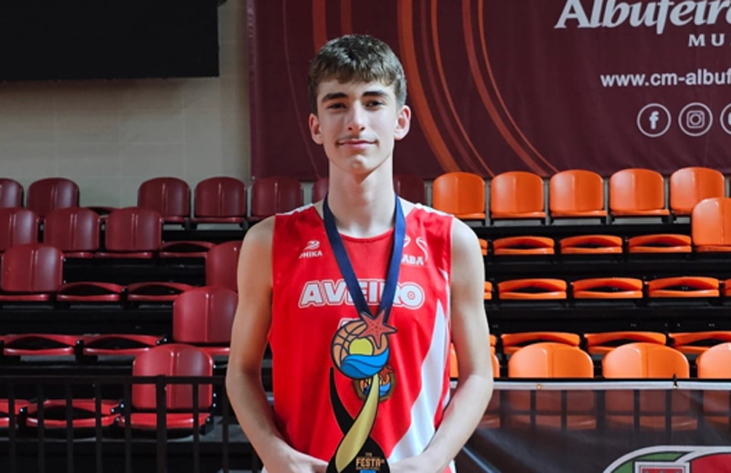 Basquetebol formação: Jovem promessa da Ovarense brilhou nas Festas do Basquetebol Juvenil