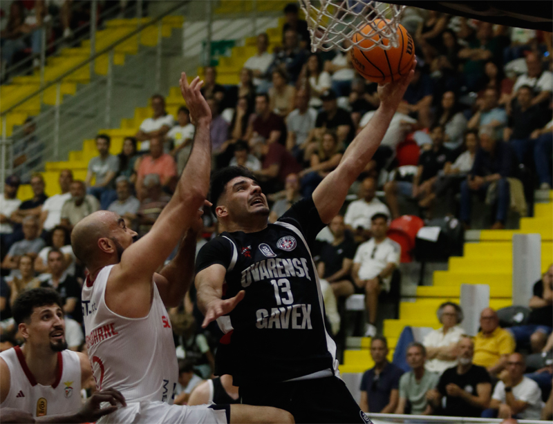Basquetebol: Ovarense perdeu na receção ao Benfica e despediu-se da temporada